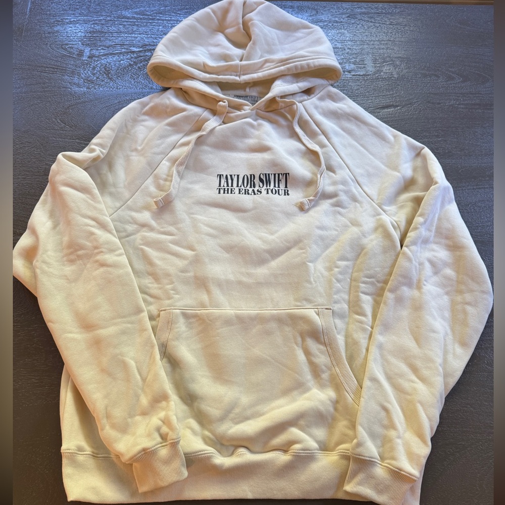 Taylor Swift Eras Tour Unisex Sweatshirt, NWOT, size XS
